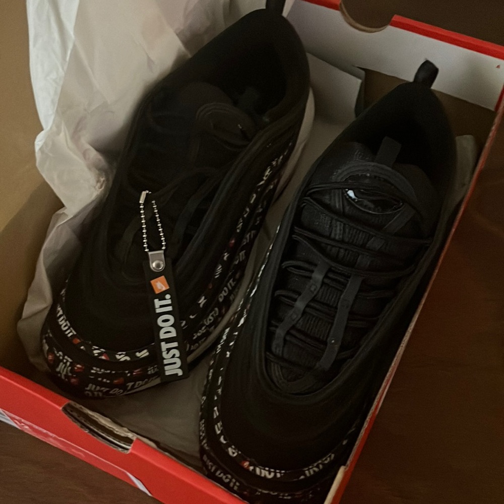 1997 Airmax just do it edition size 12